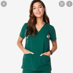 Figs Casma Three Pocket Scrub top - hunter green